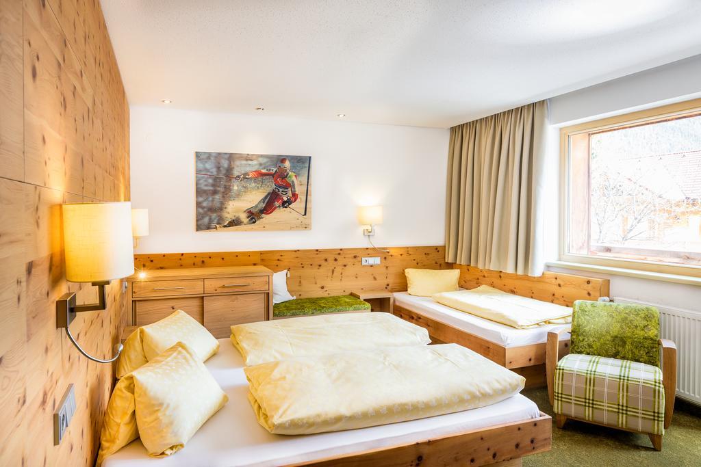 Hotel Garni Ernst Falch St. Anton am Arlberg Exterior foto