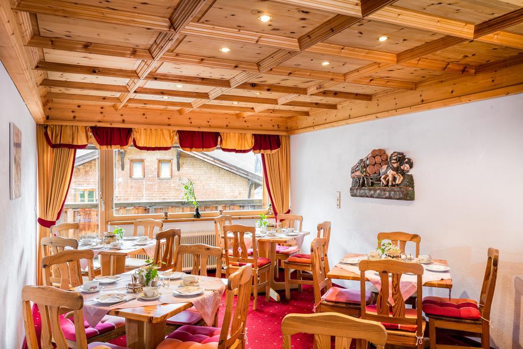 Hotel Garni Ernst Falch St. Anton am Arlberg Exterior foto
